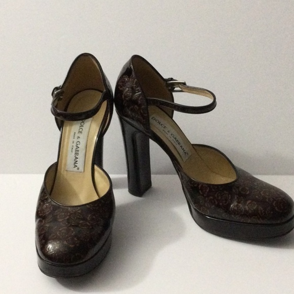 Dolce & Gabbana Italian Floral Tooled Leather Platform Heels Brown Size 37.5 EUC